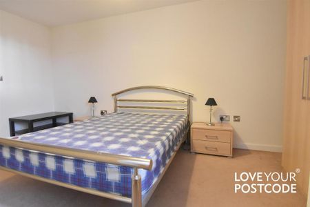 2 bedroom flat to rent - Photo 5