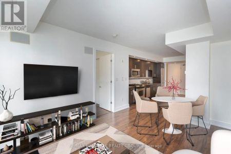 403 - 100 CHAMPAGNE AVENUE S - Photo 3