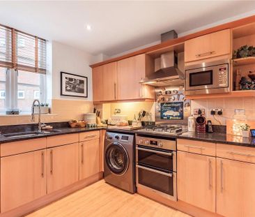 2 bedroom flat to rent - Photo 6