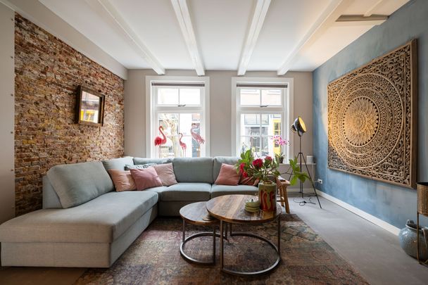 Elegant and Charming Home in an Idyllic Location - Foto 1