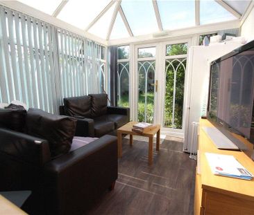 1 bedroom in a house share to rent - Photo 3
