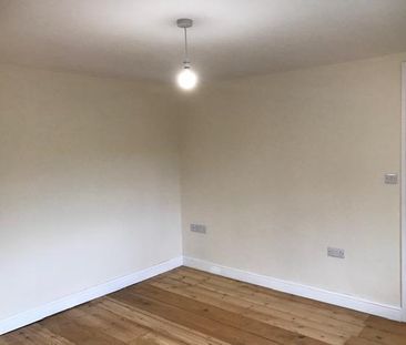 4 bedroom house to rent - Photo 3