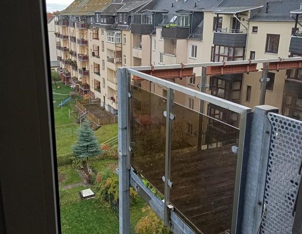 Gemütlich 2 Raumwohnung mit Balkon, Gemeinschaftsgarten - Photo 1