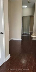 Burnhamthorpe / Confederation Beautiful 1Bdrm New Laminated Flooring - Photo 3