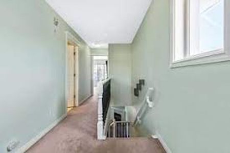 Move-In Ready 2-Bedroom Townhouse in the Heart of Downtown Okotoks - Photo 5