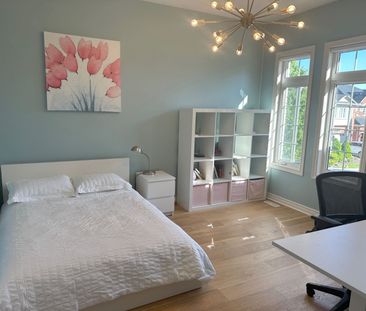 For Lease - 2429 Whitehorn Drive, Burlington, Ontario - Photo 2