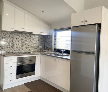 2/2 Mccrory Street, Coburg VIC 3058 - Photo 4