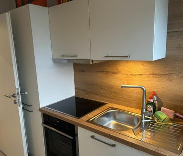 3 ZKBB Einbauküche / Luftwärmepumpe/ Klimaanlage - Photo 2