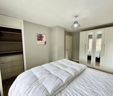 7 Iverna Close, Belfast, BT12 5QQ - Photo 6