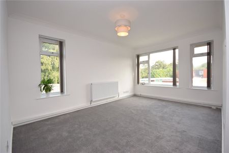 35, Blackmoor Court, Alwoodley, Leeds, LS17 7RS - Photo 3