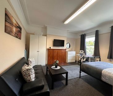 Room 2: 85 Epsom Road, Guildford, GU1 3PA - Photo 2