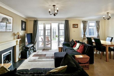 3 bedroom terraced house to rent - Photo 3