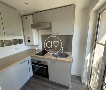 Location Appartement 2 pièces 35m² HYERES 83400 - Photo 2