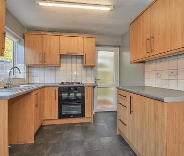 2 bedroom semi-detached house to rent - Photo 3