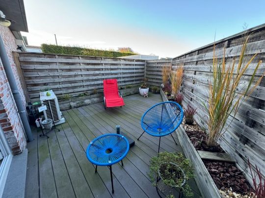 PRACHTIG RECENT 1 SLAAPKAMER APPARTEMENT MET TERRAS EN ONDERGRONDSE STAANPLAATS - Foto 1