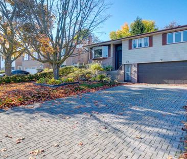 For Lease - 372 Dixon Boulevard, Newmarket, Ontario - Photo 3