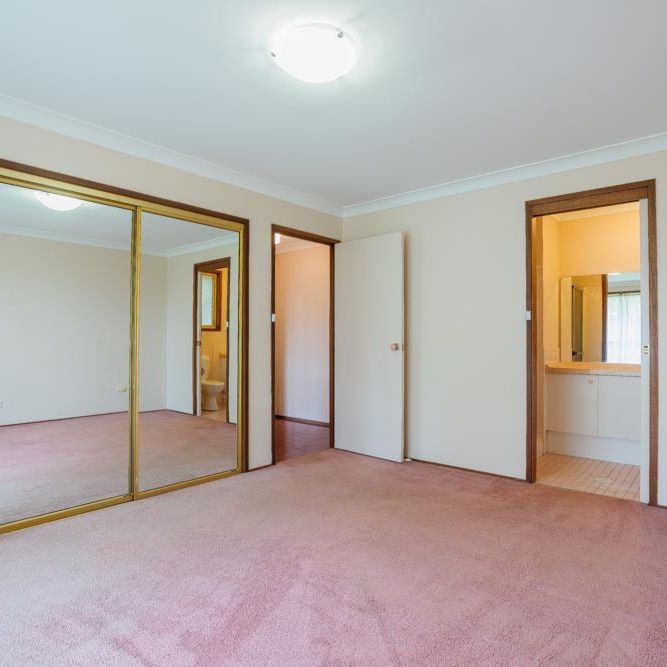 3 Gareth Cl, Mount Colah NSW 2079 - House For Rent | Domain - Photo 1