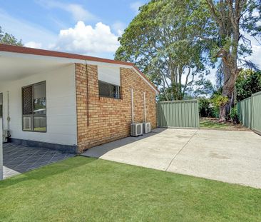 Spacious Family Living on 1,151sqm in the Heart of Ningi! - Photo 2