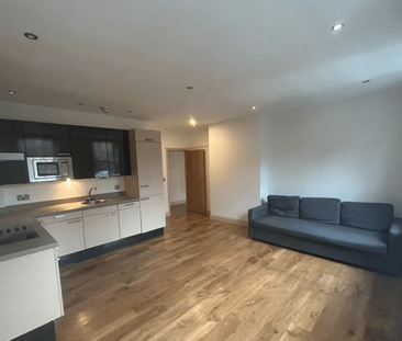 2 bedroom flat to rent - Photo 2 | Rentumo