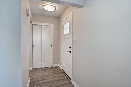 For Lease - 78 Barwood Crescent, Kitchener, Ontario - Photo 3