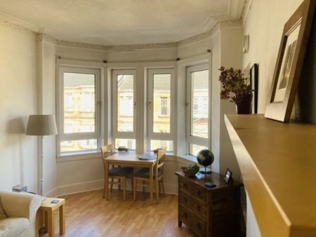 Skirving Street, Bright 1 Bed Furnished Apartment, Shawlands – Available 10/01/2025 - Photo 2