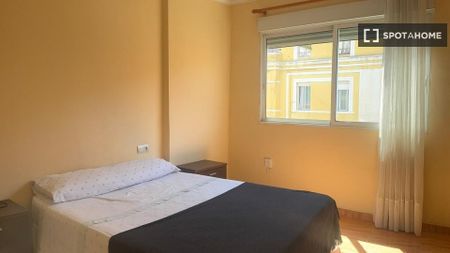 valencia, Valencian Community 46004 - Photo 3