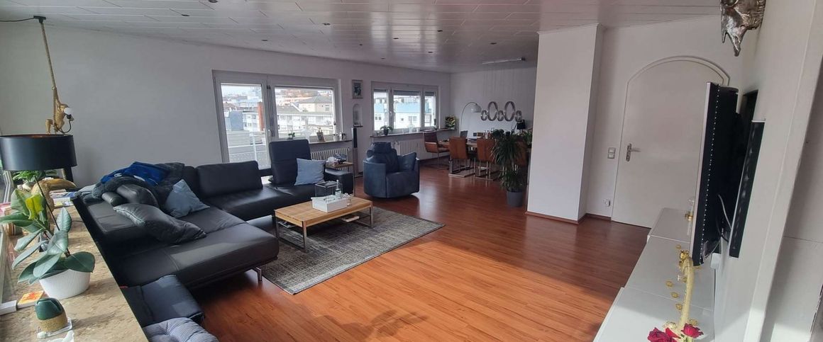 Großzügige 4 Zimmer-Wohnung in Pforzheim zu vermieten! - Foto 1