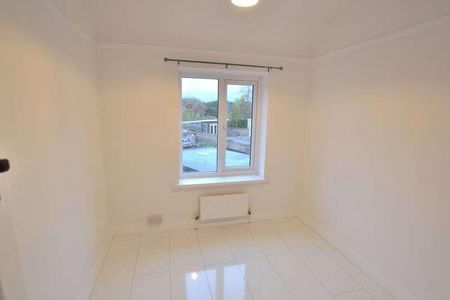 Boverton Drive, Brockworth, Gloucester, GL3 - Photo 2