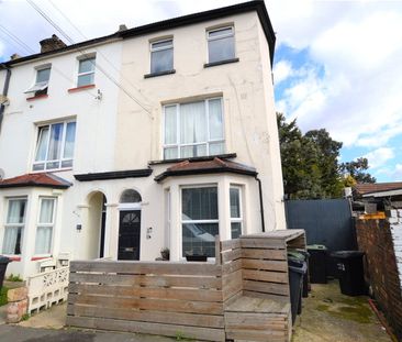 Newhaven Road, London, SE25 - Photo 2