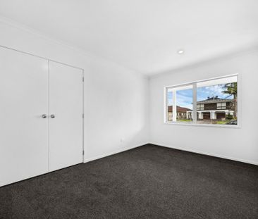 Room for Everyone � 7-Bedroom Home in Henderson - Photo 1