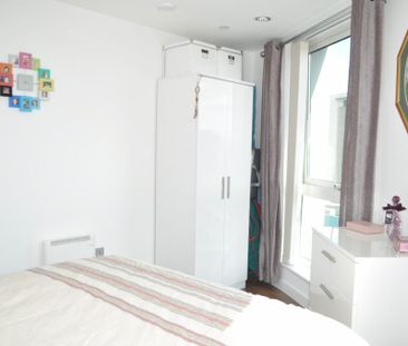 3 bedroom apartment to rent - Photo 3