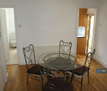 2 bedroom maisonette to rent - Photo 5