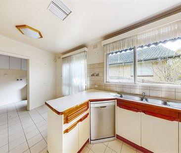 5 Citron Avenue, Balwyn North - Photo 2