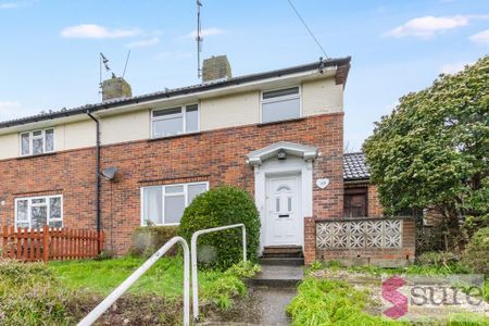 4 bedroom semi-detached house to rent - Photo 5