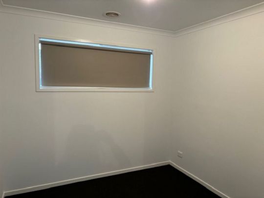 SPACE WITH STYLE - Photo 1