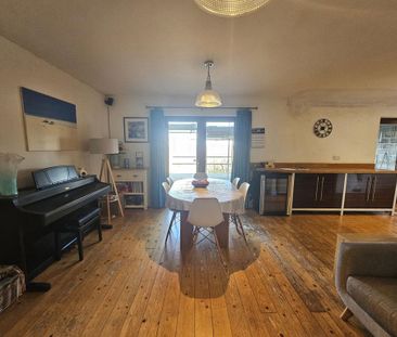 4 bedroom detached house to rent - Photo 4