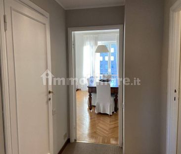 Appartamento buono stato, quinto piano, Guastalla, Milano - Photo 4