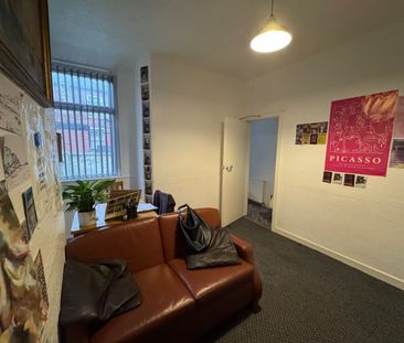 3 Bed Terraced House, Hibbert Street, M14 - Photo 5