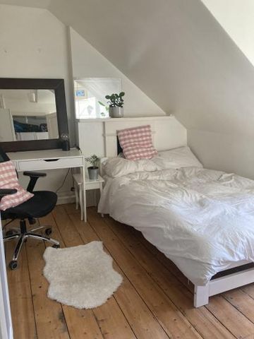 Double room - 7 minutes from Archway Tube (Northern Line) zone 2 - Photo 3