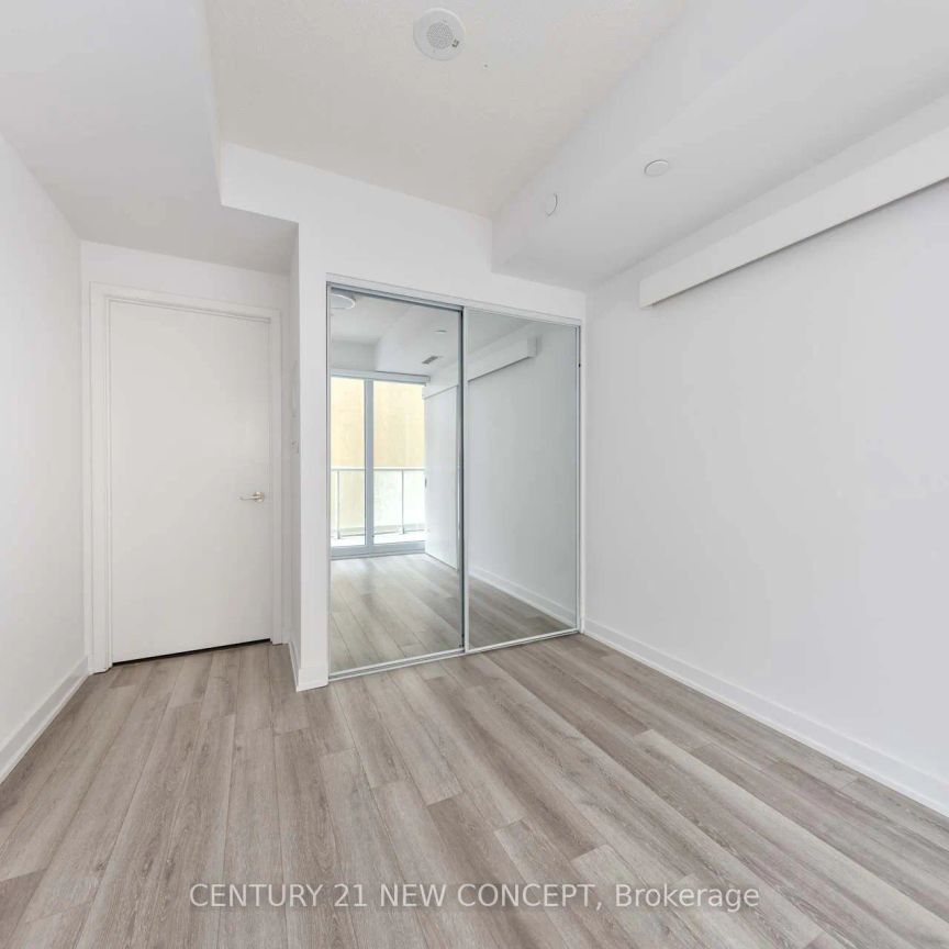 230 Simcoe Street #1029 - Photo 1