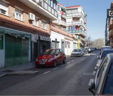 madrid, Community of Madrid 28032 - Photo 6