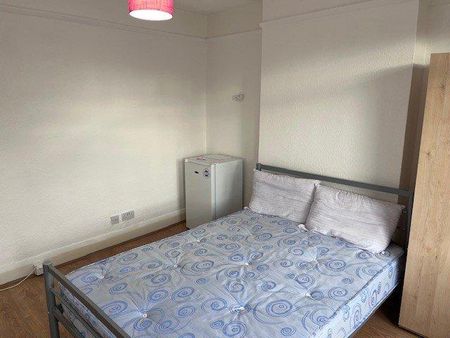 House share to rent - Photo 4