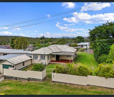 Comfortable Family Home in Silkstone - Photo 6