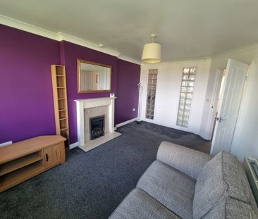 2 Bed Flat, Sycamore Chase, LS28 - Photo 1