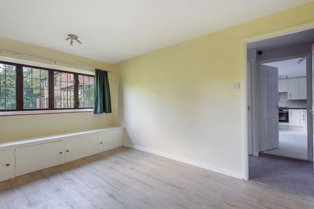 60 Petworth Road, Haslemere - 1 bedroomProperty for lettings - Seymours - Photo 2