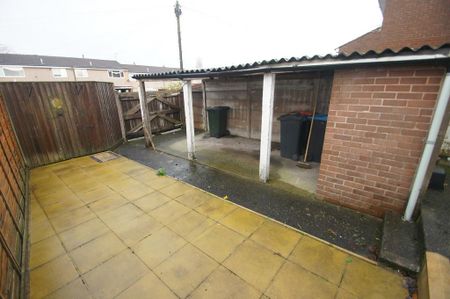 3 bedroom terraced house to rent - Photo 3