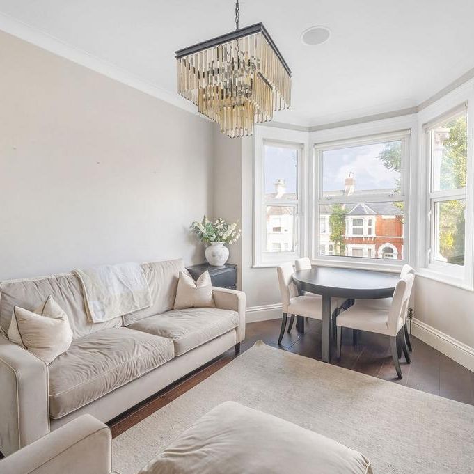 2 bedroom flat to rent - Photo 1