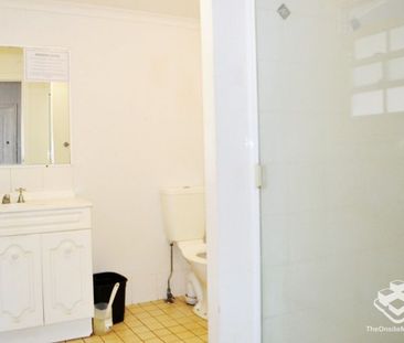 Room to let in Fortitude Valley - Photo 2