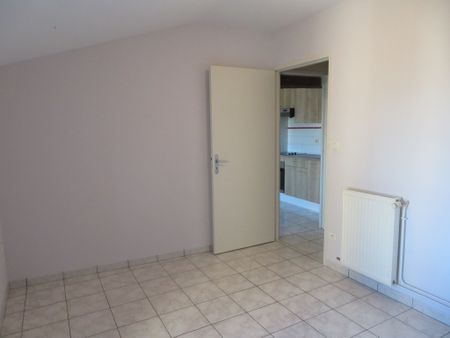 Location Appartement 2 pièces 34m² LE DORAT 87210 - Photo 5