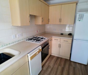 2 bedroom terraced house to rent - Photo 3